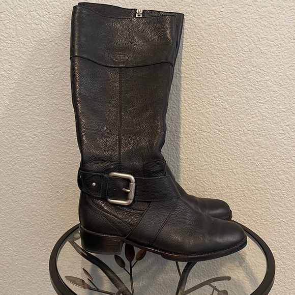 🍀Fossil boots - Picture 1 of 5
